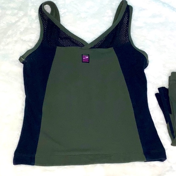 Prospirit Workout Tank and Shorts Set (SEE SIZE INFO.) - Picture 5 of 8